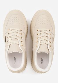 Born2be - Beżowe Sneakersy VICES na Grubej Podeszwie z Tłoczeniami Zdobione Aplikacją Cezara. Okazja: na co dzień, do pracy. Kolor: beżowy. Materiał: jeans. Wzór: aplikacja #3