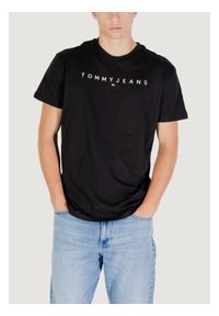 Tommy Jeans T-Shirt TJM REG LINEAR LOGO Czarny Casual Fit. Okazja: na co dzień. Kolor: czarny. Styl: casual #1