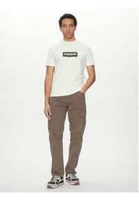 Napapijri T-Shirt S-box Logo NP0A4I3L Écru Regular Fit. Materiał: bawełna