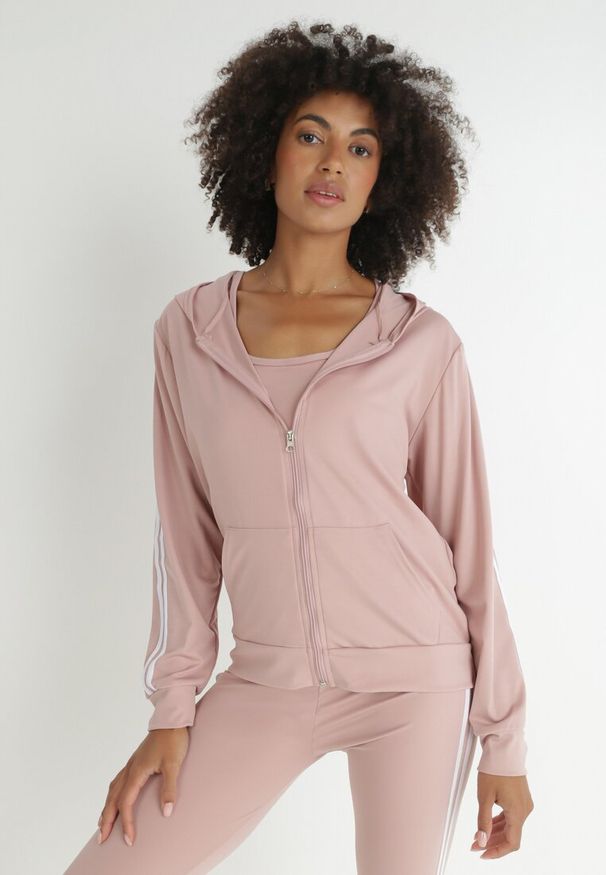 Born2be - Jasnoróżowy Komplet Dresowy 3-częściowy z Lampasami Hisa. Kolekcja: plus size. Kolor: różowy. Materiał: dresówka. Sport: turystyka piesza