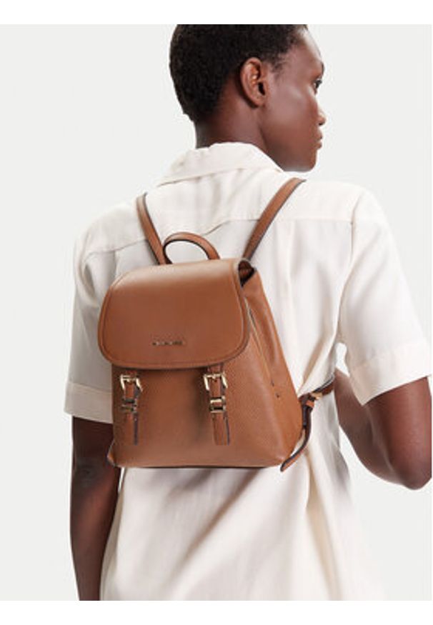 MICHAEL Michael Kors Plecak Quinn 30T5GQNB0L Brązowy. Kolor: brązowy. Materiał: skóra