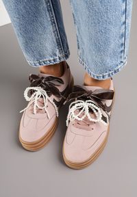 Born2be - Różowe Sneakersy w Stylu Tenisówek na Grubej Podeszwie z Tłoczeniem i Perłami Asortte. Okazja: na co dzień. Kolor: różowy. Materiał: jeans #6