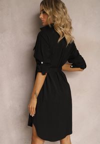 Renee - Czarna Koszulowa Sukienka Utility z Eleganckim Paskiem w Komplecie Miriams. Typ kołnierza: dekolt w serek. Kolor: czarny. Typ sukienki: koszulowe. Styl: elegancki
