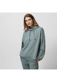 outhorn - Bluza oversize z kapturem damska - morska. Typ kołnierza: kaptur. Kolor: morski. Materiał: bawełna, poliester, materiał, guma, dresówka, dzianina. Wzór: ze splotem, gładki #3