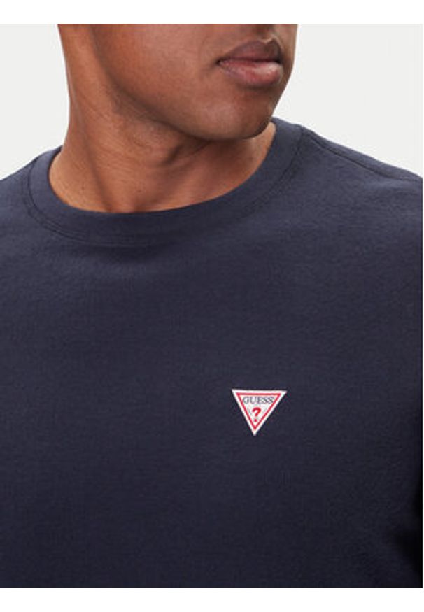 Guess Jeans Longsleeve M4BI77 KCII1 Granatowy Regular Fit. Kolor: niebieski. Materiał: bawełna. Długość rękawa: długi rękaw