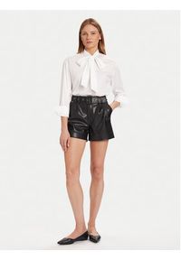 Morgan Szorty z imitacji skóry 242-SHOANE Czarny Slim Fit. Kolor: czarny. Materiał: skóra