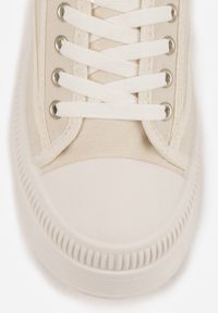 Born2be - Beżowe Trampki na Grubej Podeszwie Ozdobione Metaliczną Aplikacją Efadelis. Okazja: na co dzień. Kolor: beżowy. Materiał: jeans. Wzór: aplikacja. Styl: casual #9