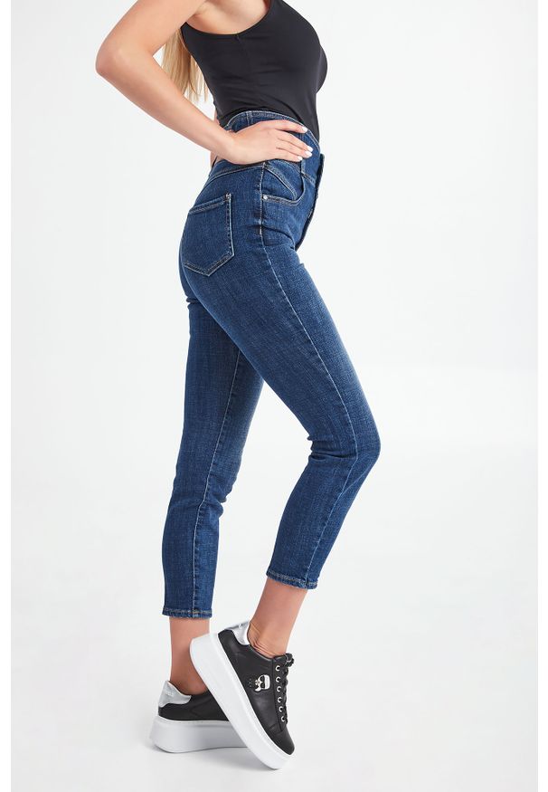 Pinko - JEANSY SIMON PINKO. Stan: podwyższony. Wzór: napisy, aplikacja