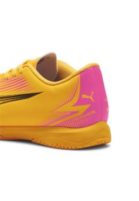 Puma - Młodzieżowe buty piłkarskie ULTRA PLAY PUMA. Kolor: czarny, wielokolorowy, różowy. Materiał: materiał, syntetyk. Szerokość cholewki: normalna. Sport: piłka nożna
