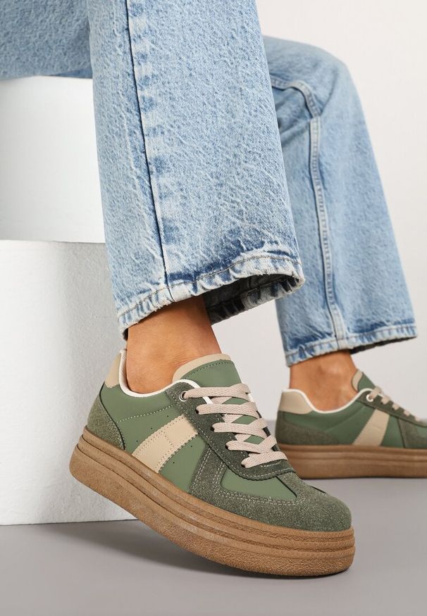 Renee - Zielone Sneakersy w Stylu Kultowych Tenisówek na Grubej Podeszwie Nanniris. Okazja: na co dzień. Zapięcie: sznurówki. Kolor: zielony. Materiał: jeans