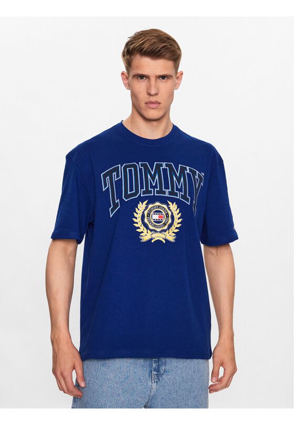 Tommy Jeans T-Shirt DM0DM16832 Niebieski Relaxed Fit. Kolor: niebieski. Materiał: bawełna