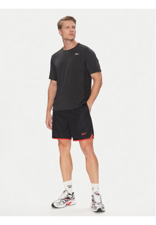 Reebok Szorty sportowe 100216389 Czarny. Kolor: czarny. Materiał: syntetyk