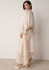 Born2be - Jasnobeżowa Szyfonowa Sukienka Koktajlowa o Rozkloszowanym Kroju Thagune. Okazja: na randkę. Kolor: beżowy. Materiał: szyfon. Styl: wizytowy #8