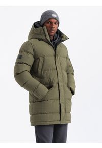 Ombre Clothing - Outdoorowa długa męska kurtka parka – oliwkowa V4 OM-JALJ-0201 - XXL. Kolor: oliwkowy. Materiał: guma, poliester, syntetyk, materiał, tkanina. Długość: długie. Wzór: aplikacja