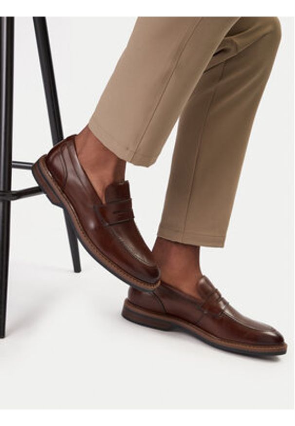 Clarks Mokasyny Aldwin Step 26178430 Brązowy. Kolor: brązowy. Materiał: skóra