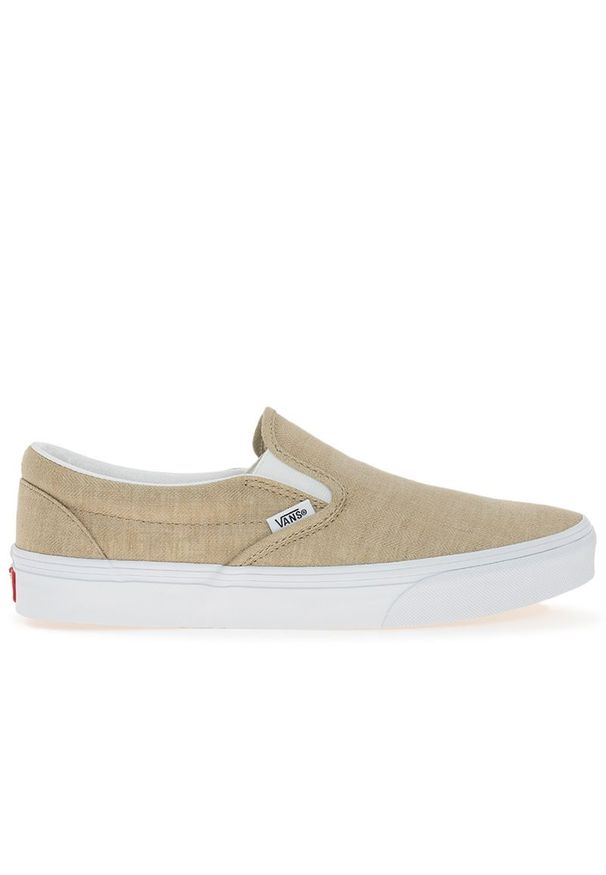 Buty Vans Classic Slip-On VN0009Q74MG1 - beżowe. Okazja: na co dzień. Zapięcie: bez zapięcia. Kolor: beżowy. Materiał: materiał, guma. Szerokość cholewki: normalna. Model: Vans Classic