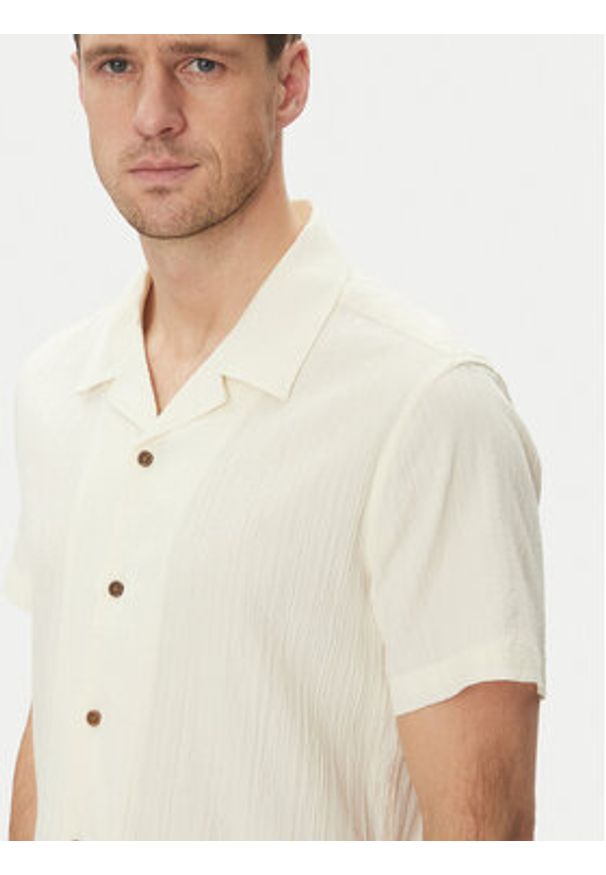 Guess Koszula M5GH67 WH340 Écru Regular Fit. Materiał: bawełna