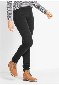 bonprix - Legginsy termiczne z paskiem w prążek. Kolor: czarny. Wzór: prążki #1