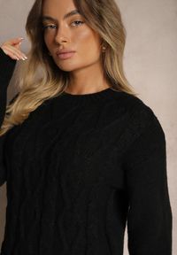 Renee - Czarny Sweter z Wełną Ozdobnym Splotem i Ściągaczem Nariae. Okazja: na co dzień. Kolor: czarny. Materiał: wełna. Długość rękawa: długi rękaw. Długość: długie. Wzór: ze splotem. Styl: casual, elegancki #2