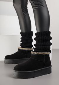 Born2be - Czarne Śniegowce na Grubej Podeszwie Zdobione Haftem Sewnella. Okazja: na co dzień. Zapięcie: bez zapięcia. Kolor: czarny. Materiał: jeans. Wzór: aplikacja, haft. Sezon: zima, jesień. Styl: casual #2