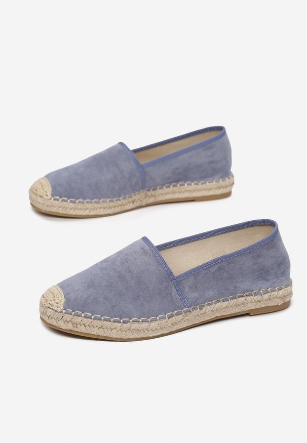 Renee - Niebieskie Espadryle Aurinda. Wysokość cholewki: przed kostkę. Zapięcie: bez zapięcia. Kolor: niebieski. Szerokość cholewki: normalna. Wzór: gładki. Obcas: na płaskiej podeszwie. Styl: boho