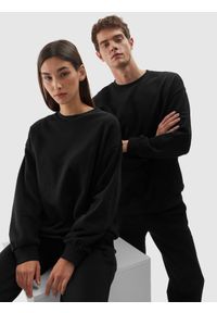 4f - 4F Bluza dresowa nierozpinana bez kaptura uniseks - czarna L. Okazja: na co dzień. Typ kołnierza: bez kaptura. Kolor: czarny. Materiał: dresówka. Wzór: gładki, ze splotem. Styl: sportowy, klasyczny, casual