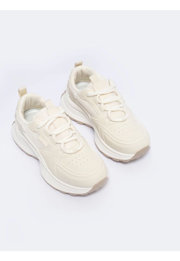Big-Star - Sneakersy damskie beżowe NN274A105 801. Okazja: na co dzień. Kolor: beżowy. Sport: fitness
