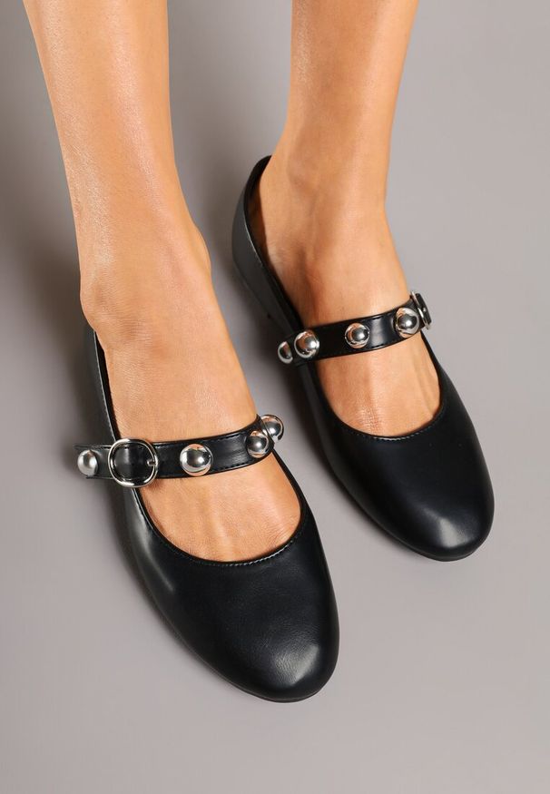 Renee - Czarne Balerinki z Paskiem ze Sprzączką Xinnalia. Zapięcie: pasek. Kolor: czarny. Sezon: lato