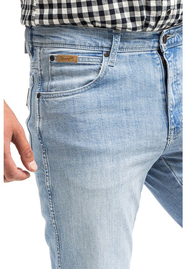 Wrangler - WRANGLER TEXAS MĘSKIE SPODNIE JEANSOWE JEANSY LOVESICK W121Y728Q 112320119. Okazja: na co dzień. Sezon: lato. Styl: elegancki, klasyczny, casual