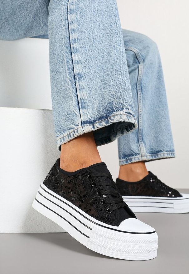 Renee - Czarne Trampki Vices z Siateczki z Cekinami na Grubej Podeszwie Telanila. Kolor: czarny. Materiał: jeans