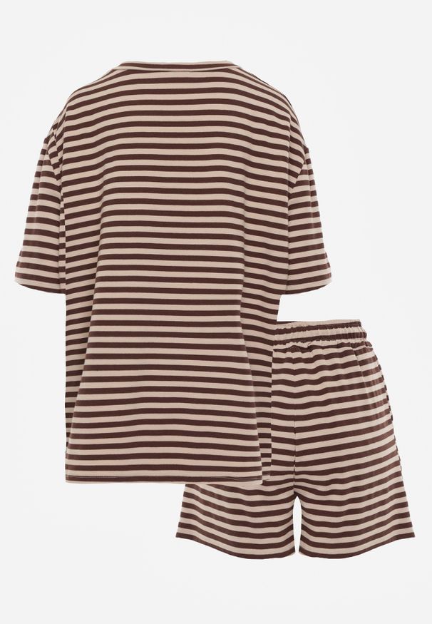Renee - Brązowy Wiskozowy Komplet Oversize na Lato T-shirt i Krótkie Spodenki Omiche. Kolor: brązowy. Materiał: wiskoza. Wzór: aplikacja