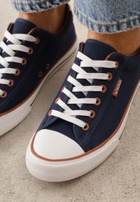 Born2be - Granatowe Klasyczne Trampki do Kostki z Lamówką przy Podeszwie Kasiope. Okazja: na co dzień. Kolor: niebieski. Materiał: jeans. Styl: klasyczny #7