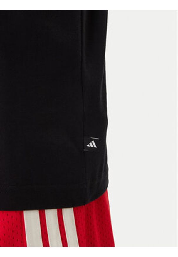 Adidas - adidas T-Shirt Mini Embroidery Basketball Graphic KB2526 Czarny Regular Fit. Kolor: czarny. Materiał: bawełna