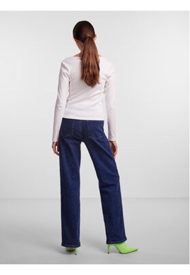Pieces Bluzka 17135564 Biały Slim Fit. Kolor: biały. Materiał: bawełna