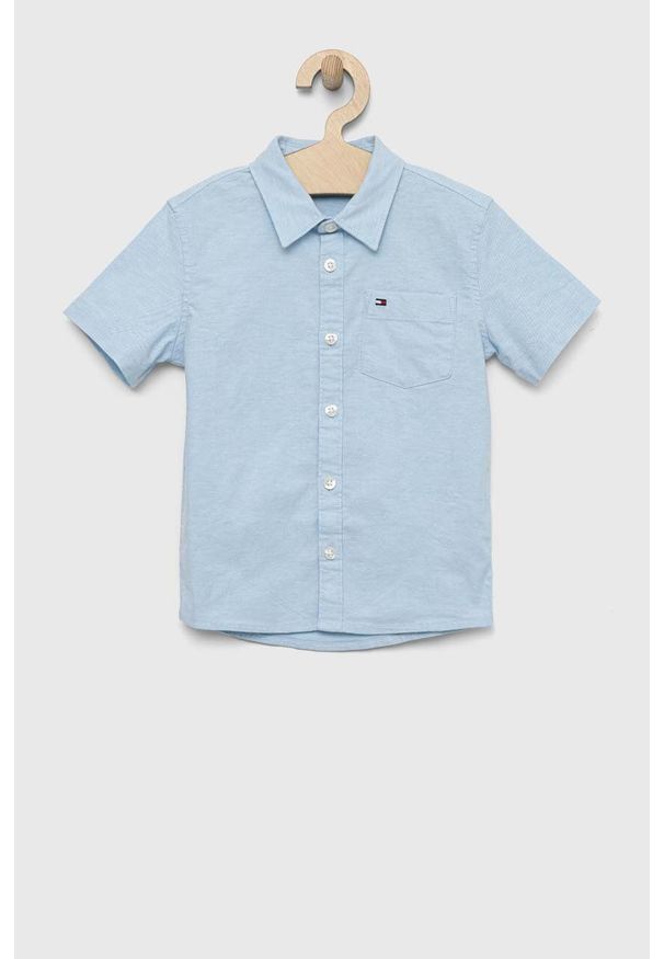 TOMMY HILFIGER - Tommy Hilfiger koszula dziecięca kolor niebieski. Typ kołnierza: kołnierzyk klasyczny. Kolor: niebieski. Materiał: tkanina, bawełna. Wzór: gładki. Styl: klasyczny