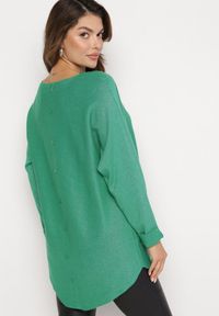 Born2be - Ciemnozielony Luźny Sweter z Metaliczną Nitką Otaxie. Kolor: zielony. Materiał: tkanina. Długość rękawa: długi rękaw. Długość: długie. Wzór: aplikacja #5
