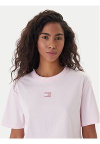 Tommy Jeans T-Shirt Badge DW0DW22202 Różowy Boxy Fit. Kolor: różowy. Materiał: bawełna #4