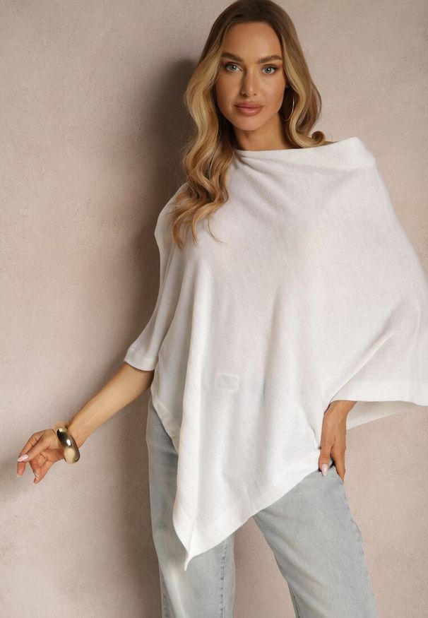 Renee - Biała Bluzka Narzutka o Asymetrycznym Fasonie Oversize Daiko. Okazja: na co dzień. Kolor: biały. Materiał: jeans. Długość rękawa: długi rękaw. Długość: długie. Styl: elegancki, casual