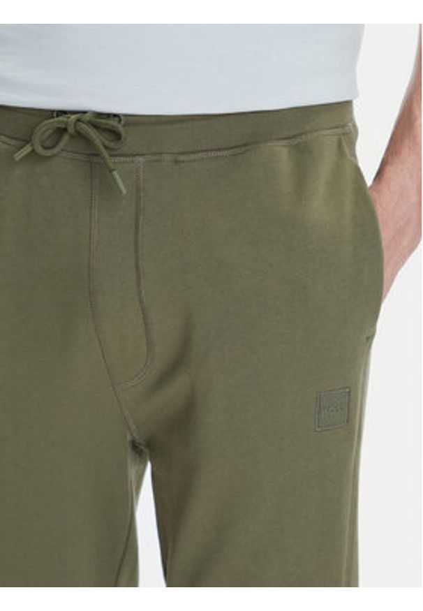 BOSS Spodnie dresowe Sestart 50509303 Zielony Regular Fit. Kolor: zielony. Materiał: bawełna