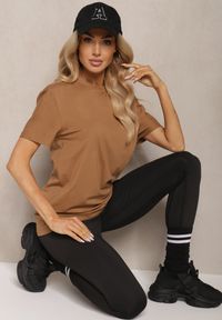 Renee - Brązowa Klasyczna Gładka Koszulka z Bawełny Detima. Kolor: brązowy. Materiał: bawełna. Wzór: gładki. Styl: klasyczny