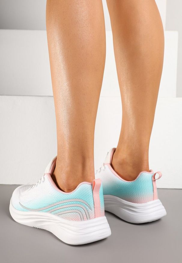 Born2be - Biało-Miętowe Buty Sportowe Sneakersy Ombre na Piankowej Podeszwie Arelinas. Okazja: na co dzień. Kolor: biały. Szerokość cholewki: normalna. Sport: fitness