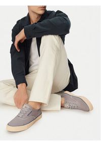 Guess Jeans Tenisówki CWBEO-ROCKFORD-01 WE Szary. Kolor: szary. Materiał: materiał #8