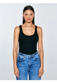 Big-Star - Koszulka damska na ramiączkach czarna Alena 906. Kolor: czarny. Materiał: skóra, bawełna, elastan. Długość rękawa: na ramiączkach. Styl: elegancki, klasyczny, sportowy #1