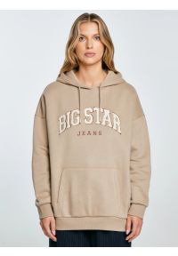 Big-Star - Bluza damska z kapturem z logo BIG STAR beżowa Rubialsa 805. Okazja: na co dzień. Typ kołnierza: kaptur. Kolor: beżowy. Materiał: dzianina, jeans. Wzór: aplikacja. Styl: casual, klasyczny #1