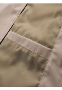 Ombre Clothing - Funkcjonalna męska kurtka przejściowa z kapturem – beżowa V3 - Rozmiar: M. Okazja: na co dzień. Typ kołnierza: kaptur. Kolor: beżowy. Materiał: tkanina, poliester, materiał. Wzór: gładki. Styl: casual #12