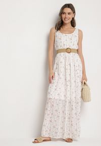 Born2be - Biała Rozkloszowana Sukienka w Kwiaty Ozdobiona Plecionym Paskiem Iffalle. Okazja: na co dzień, na spacer. Kolor: biały. Materiał: skóra. Wzór: aplikacja, kwiaty. Typ sukienki: proste. Styl: casual, elegancki #5