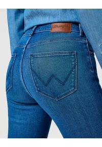 Wrangler - WRANGLER DAMSKIE SPODNIE JEANSOWE STRAIGHT AGATE BLUE 112356388 #6