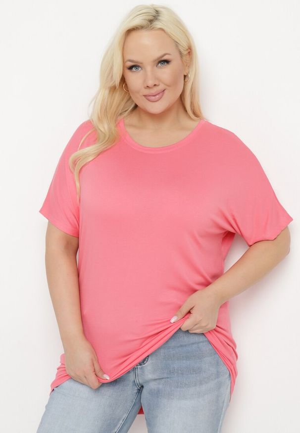 Born2be - Różowy T-shirt z Rękawami w typie Nietoperza Salilena. Okazja: na co dzień. Kolor: różowy. Materiał: jeans. Wzór: aplikacja. Styl: wizytowy, elegancki, casual