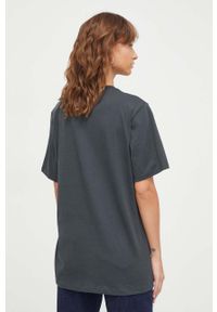 Converse t-shirt bawełniany kolor zielony z nadrukiem. Kolor: zielony. Materiał: bawełna. Długość rękawa: krótki rękaw. Długość: krótkie. Wzór: nadruk. Styl: klasyczny #5