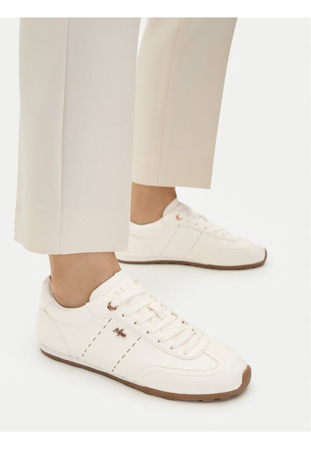 MEXX Sneakersy EO-MI001011561W Biały. Kolor: biały. Materiał: materiał